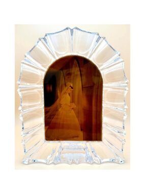Mikasa Monarch T8132-580 Crystal Picture Frame – Arch Window Style.